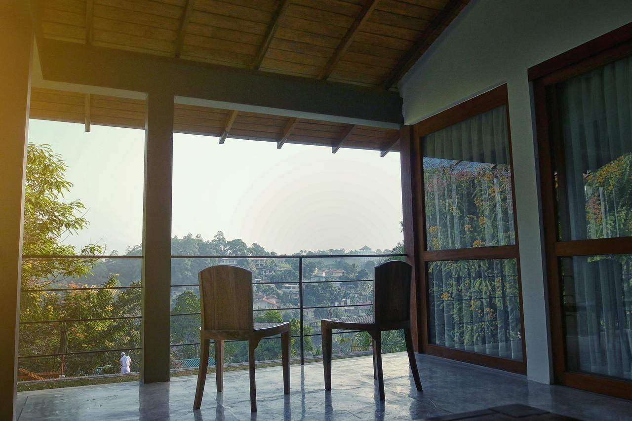 Kings Pavilion Luxury Hotel Kandy Buitenkant foto