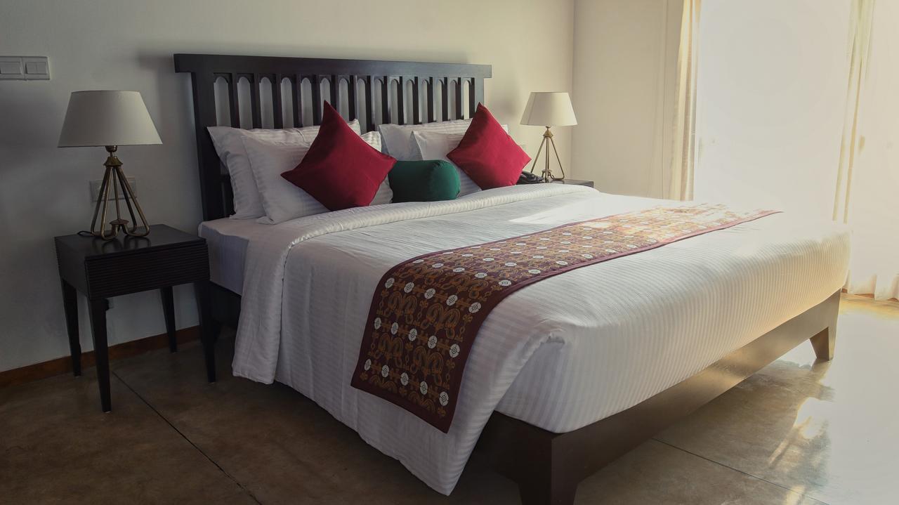 Kings Pavilion Luxury Hotel Kandy Buitenkant foto