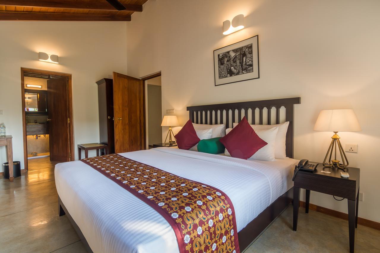 Kings Pavilion Luxury Hotel Kandy Buitenkant foto