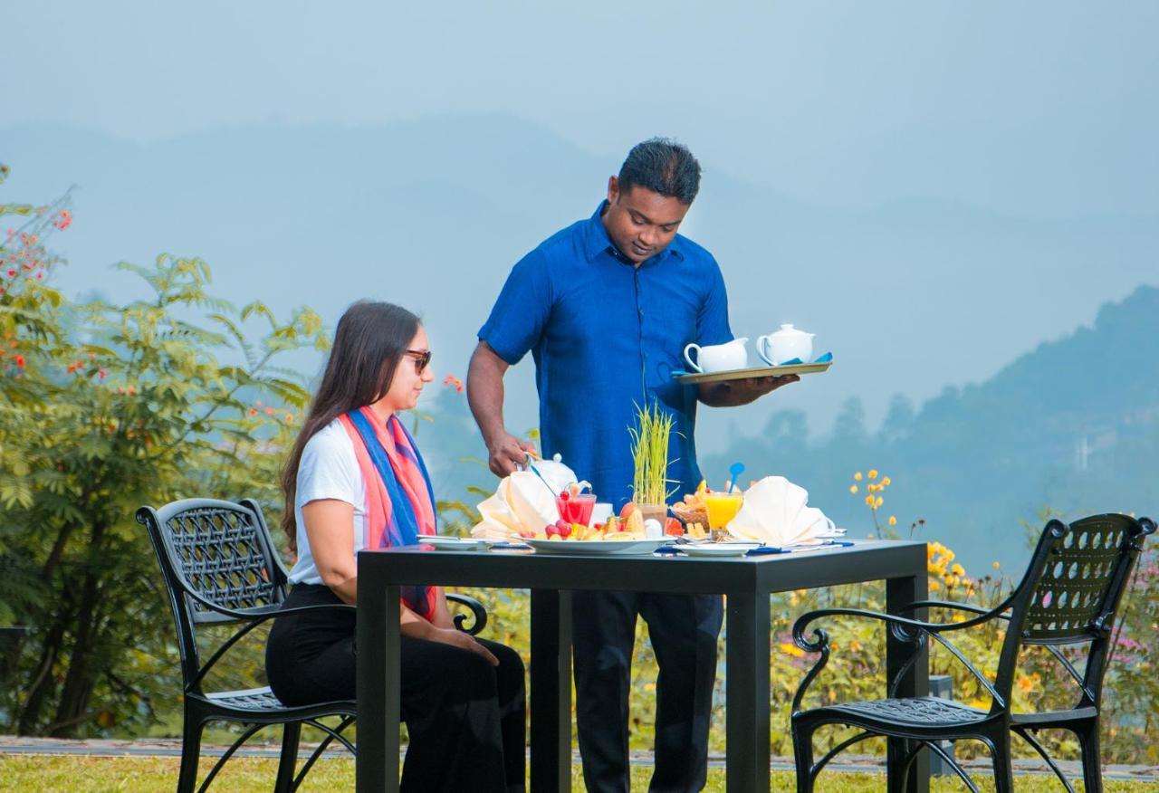 Kings Pavilion Luxury Hotel Kandy Buitenkant foto